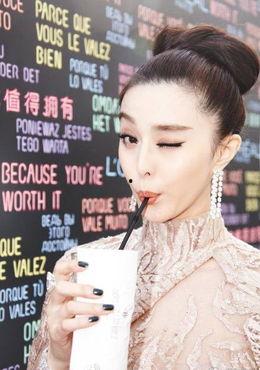 中国明星心动挑战视频,揭秘中国明星们的甜蜜挑战时刻