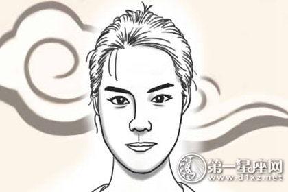 低山根女明星,美丽与力量的完美融合