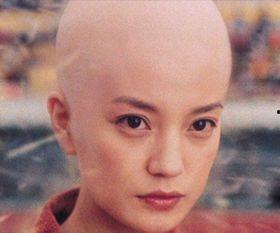 哪些明星严重脱发,脱发危机！盘点娱乐圈那些严重脱发的明星