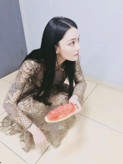 赵莹吃瓜,揭秘娱乐圈幕后故事